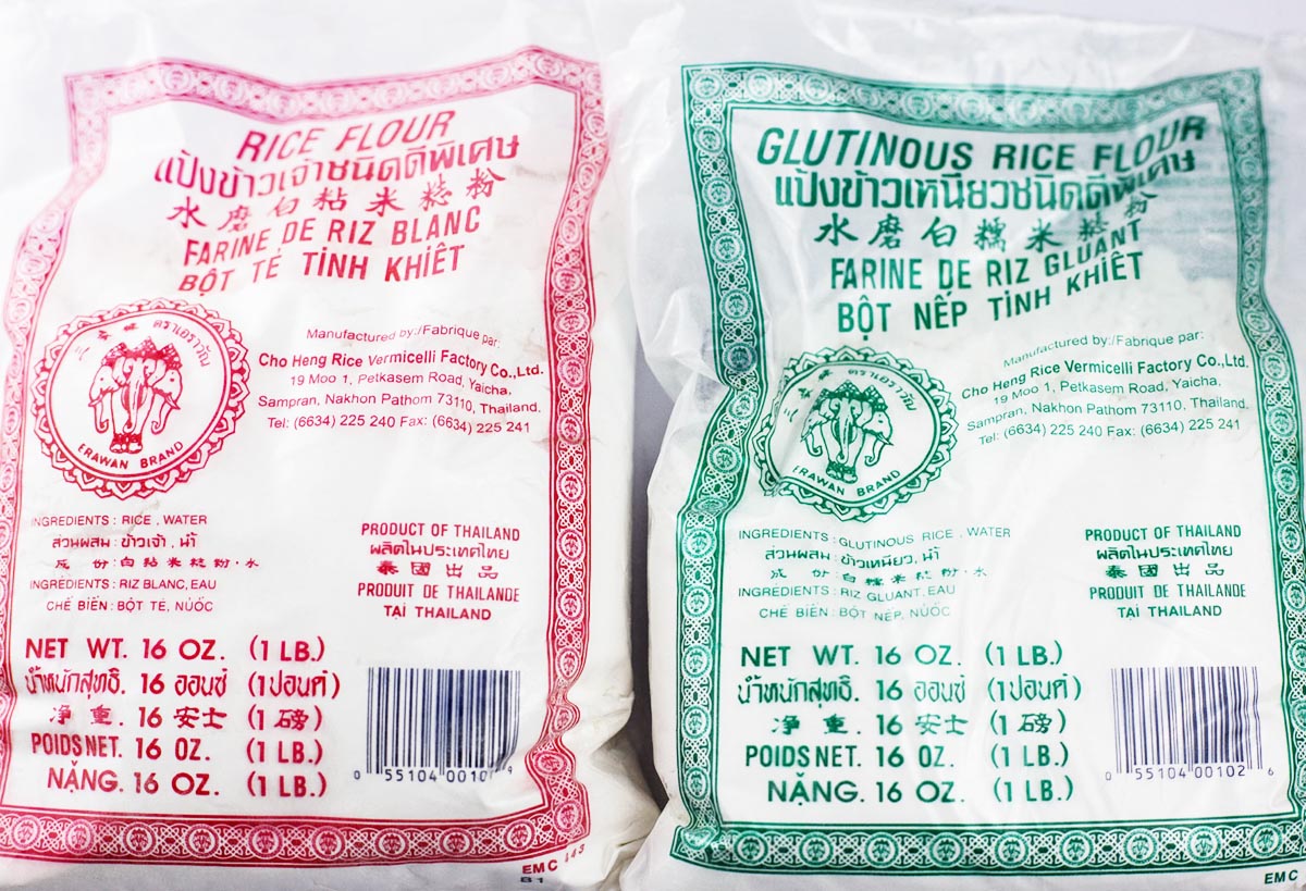 Regular rice flour (red) and glutinous rice flour (green).