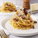 Spaghetti carbonara for two thumbnail.