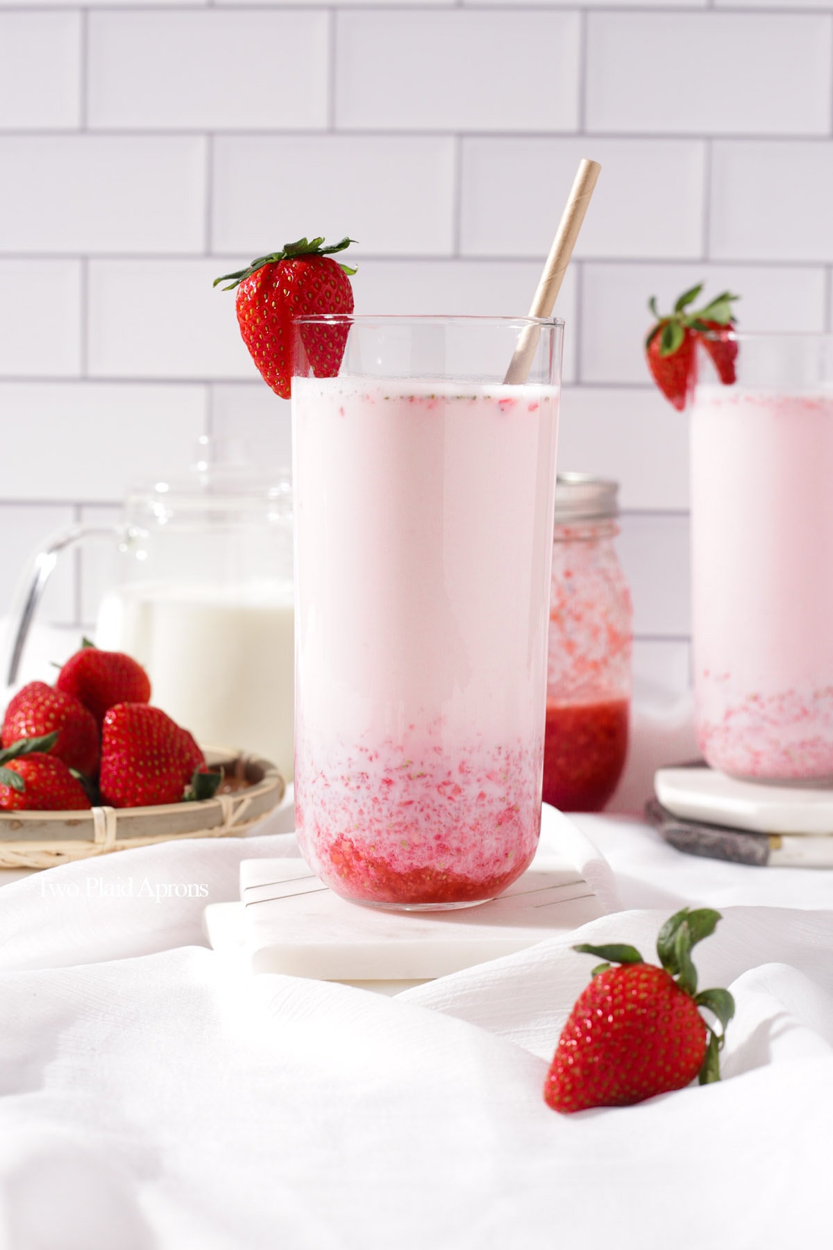 Strawberry Milk Tea – Takes Two Eggs