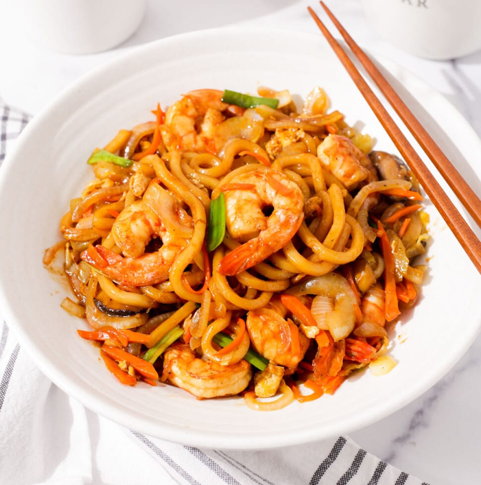 Shrimp Yaki Udon Two Plaid Aprons