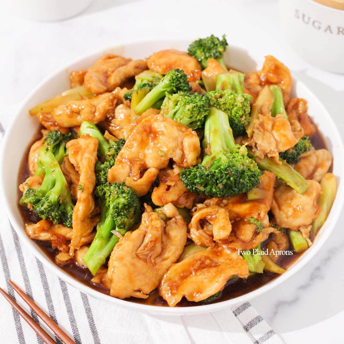 Chinese Chicken and Broccoli | Two Plaid Aprons
