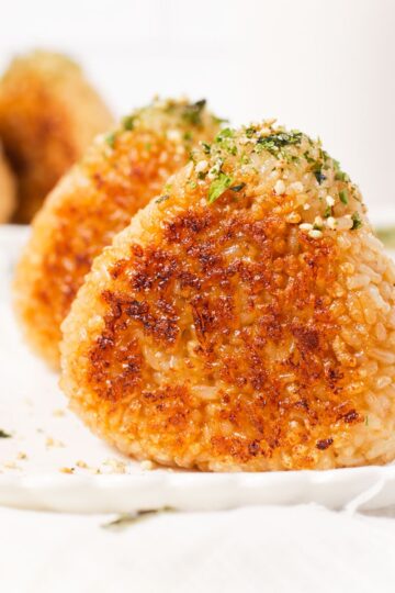 Yaki onigiri side shot thumbnail.
