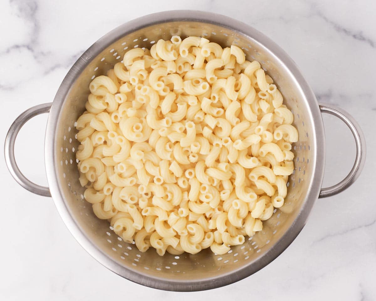 Boiled and cooked elbow pasta.