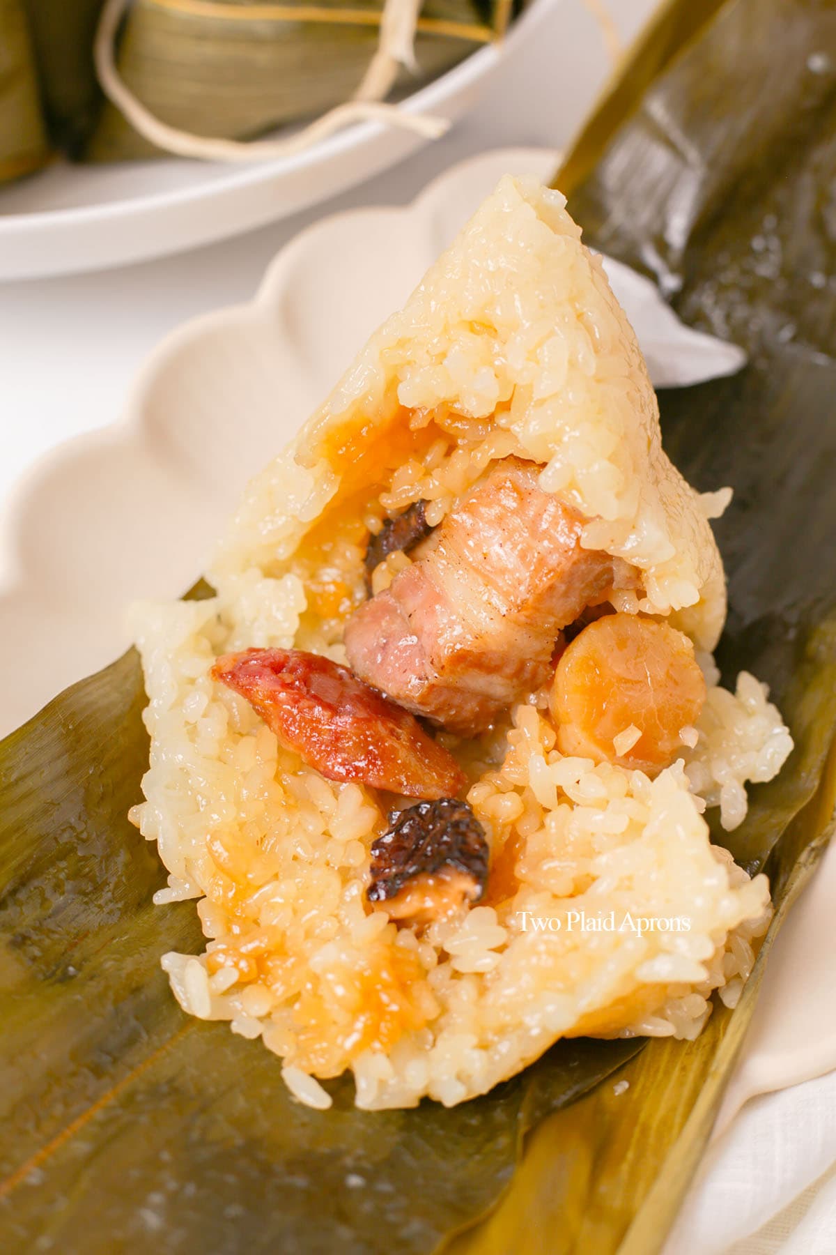 Glutinous Rice and Chinese Sausage Wrapped in Banana Leaves Recipe