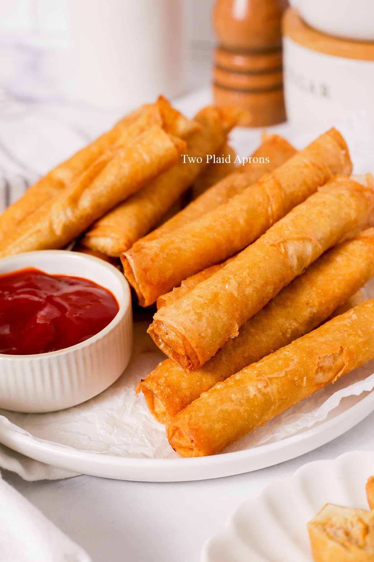 Lumpia on the plate.
