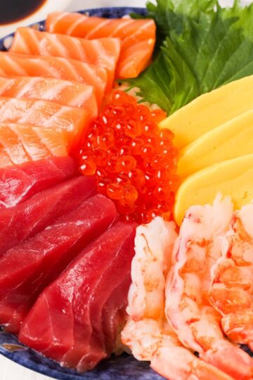 A close up of a chirashi bowl.